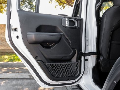 Used 2019 Jeep Wrangler Unlimited Sport S image 58