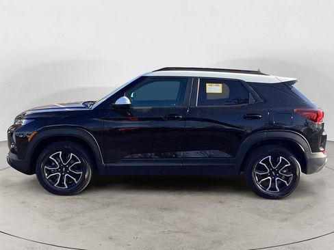 Used 2022 Chevrolet TrailBlazer ACTIV image 2