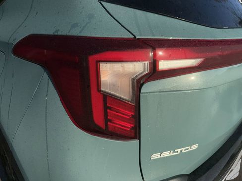 New 2026 Kia Seltos EX w/ EX Sunroof Package image 7