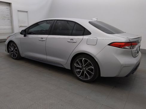 Used 2021 Toyota Corolla SE FWD image 3