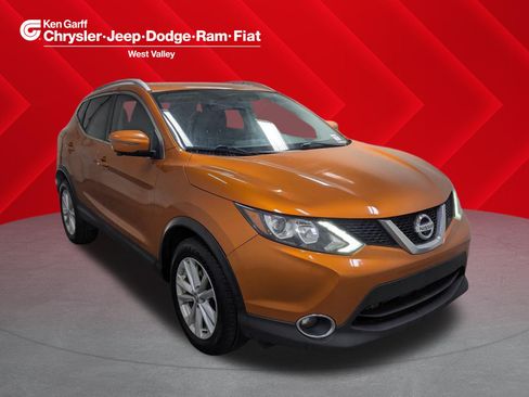 Used 2017 Nissan Rogue Sport SV w/ SV Premium Package AWD/4WD image 1