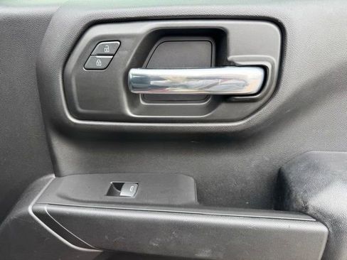 Used 2020 Chevrolet Silverado 1500 Custom w/ Custom Value Package image 23