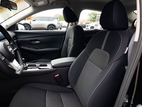 New 2025 Nissan Sentra SV w/ Trunk Package image 18