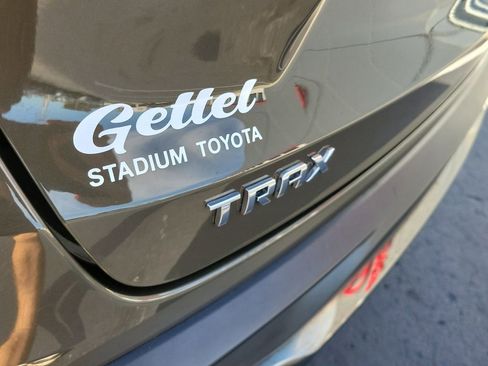 Used 2024 Chevrolet Trax ACTIV w/ Sunroof Package image 6