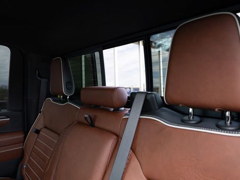New 2026 GMC Sierra 2500 Denali Ultimate AWD/4WD image 40