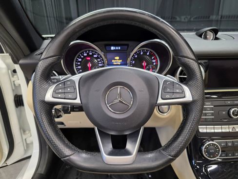 Used 2019 Mercedes-Benz SLC 300 image 25