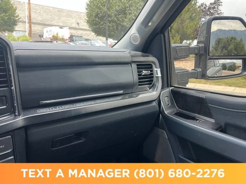 Used 2023 Ford F250 Lariat w/ Lariat Ultimate Package AWD/4WD image 27