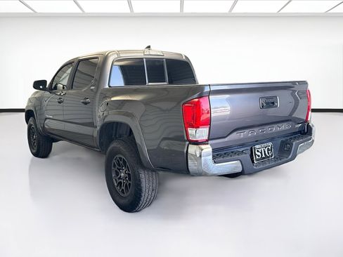Used 2016 Toyota Tacoma SR5 image 6