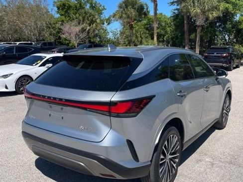 Used 2024 Lexus RX 350 Premium Plus w/ Convenience Package image 4