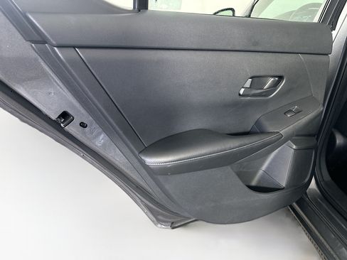 Used 2024 Nissan Sentra S FWD image 25