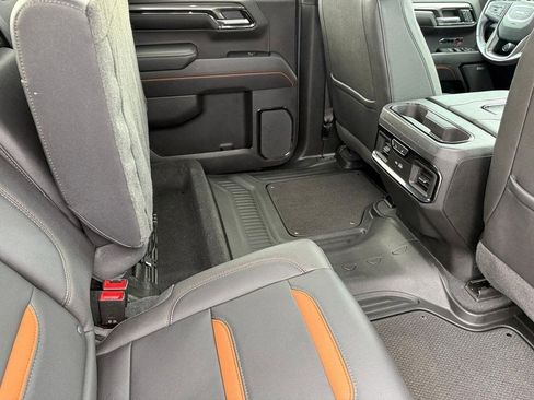 Used 2022 GMC Sierra 1500 AT4 w/ AT4 Preferred Package image 19