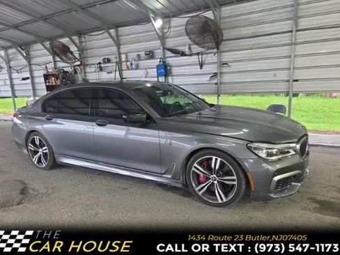 Used 2018 BMW M760i xDrive AWD/4WD image 3