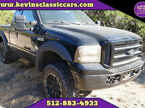 Used 2005 Ford F350 XLT image 3
