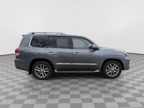 Used 2015 Lexus LX 570 Base image 8