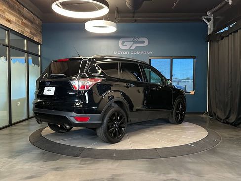 Used 2017 Ford Escape Titanium AWD/4WD image 3