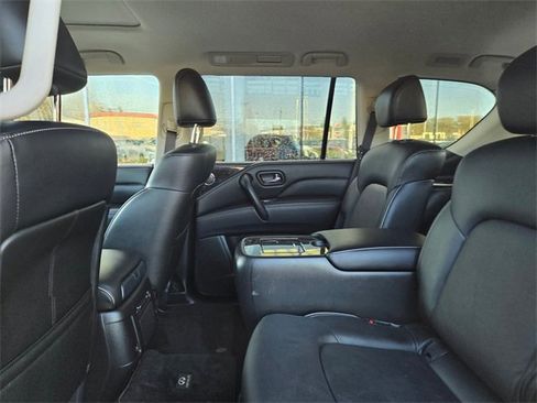 Used 2024 INFINITI QX80 Luxe image 18