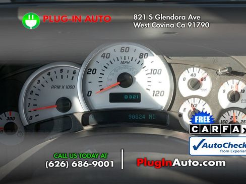 Used 2004 HUMMER H2 w/ Preferred Equipment Group image 21