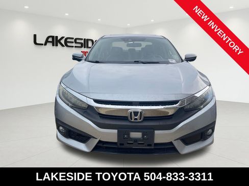 Used 2016 Honda Civic Touring image 6