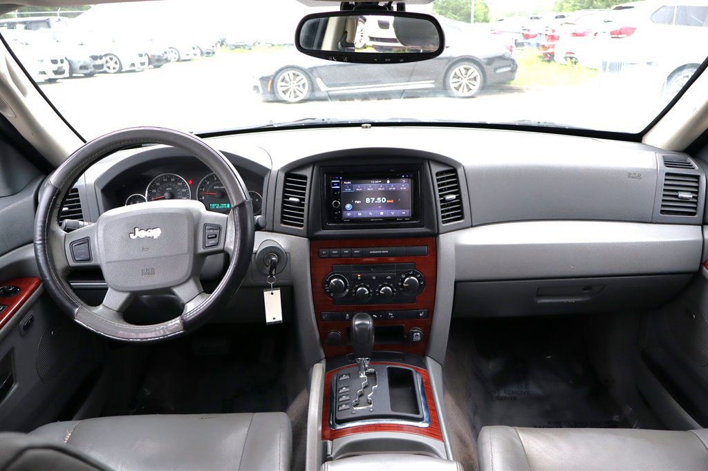 Used 2007 Jeep Grand Cherokee Limited RWD image 14