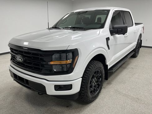 Used 2024 Ford F150 XLT w/ XLT Black Appearance Package AWD/4WD image 4