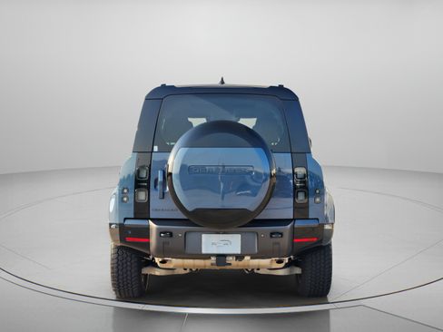 Certified 2026 Land Rover Defender 110 X-Dynamic SE AWD/4WD image 4