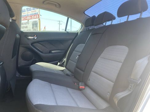 Used 2015 Kia Forte EX w/ UVO Package W/17" Alloys FWD image 13