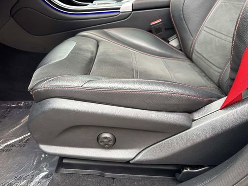 Used 2022 Mercedes-Benz GLC 43 AMG 4MATIC image 18