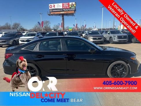 Used 2025 Honda Civic Sport image 6