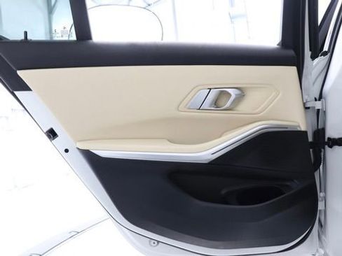 Used 2023 BMW 330i Sedan image 39