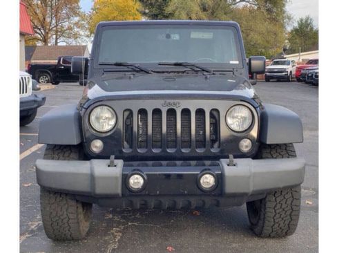 Used 2017 Jeep Wrangler Unlimited Sport AWD/4WD image 7