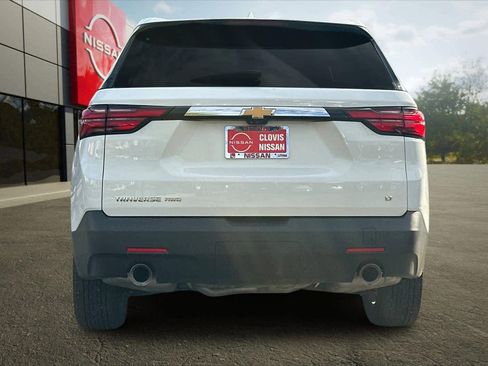 Used 2023 Chevrolet Traverse LT w/ LT Premium Package image 8