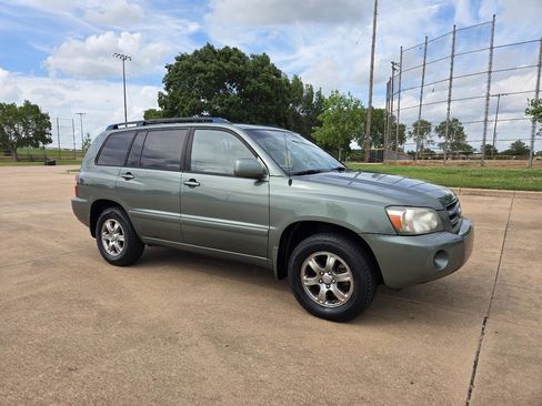 Used 2005 Toyota Highlander 2WD V6 image 8