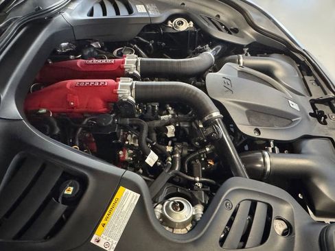 Used 2018 Ferrari GTC4Lusso T RWD image 15