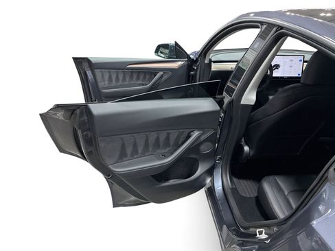 Certified 2023 Tesla Model Y Performance AWD/4WD image 10