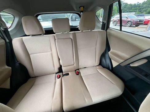 Used 2013 Toyota RAV4 LE FWD image 11
