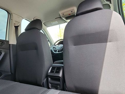 Used 2021 Volkswagen Tiguan S image 16