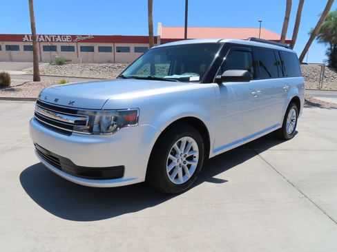 Used 2013 Ford Flex SE FWD image 3