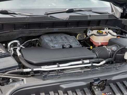 Certified 2022 Chevrolet Silverado 1500 LT AWD/4WD image 30