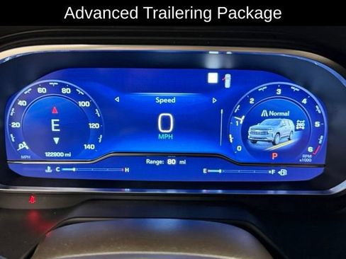 Certified 2023 Chevrolet Suburban Z71 w/ Luxury Package AWD/4WD image 10