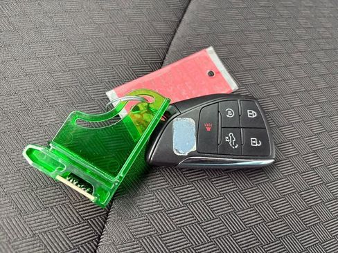 Used 2023 Chevrolet Silverado 1500 Custom image 28