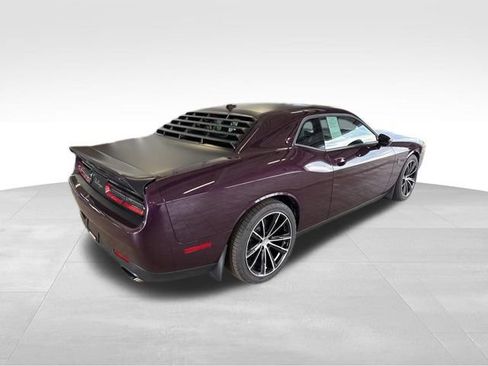 Used 2022 Dodge Challenger SRT Hellcat RWD image 4