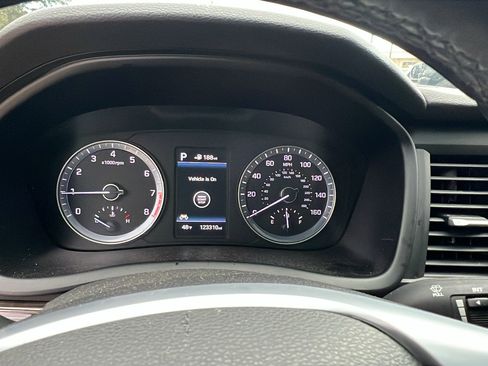 Used 2019 Hyundai Sonata Limited image 29