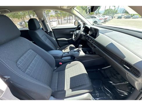 Used 2027 Honda HR-V LX image 19