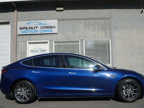 Used 2019 Tesla Model 3 Standard Range Plus RWD image 22