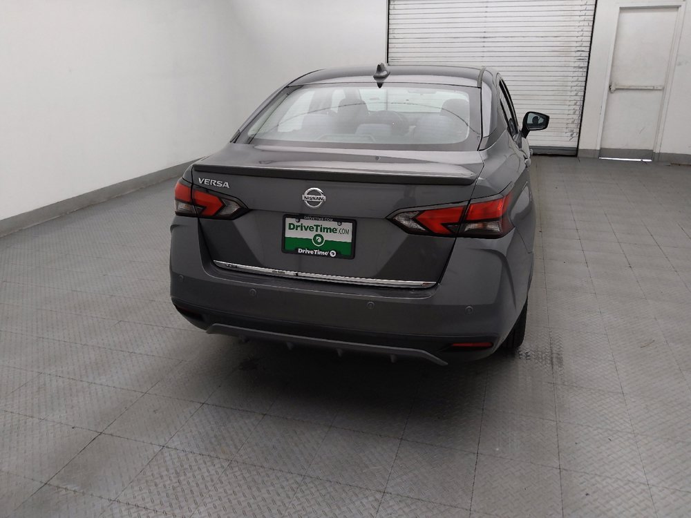 Used 2020 Nissan Versa SV FWD image 7