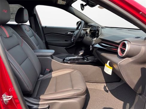 New 2026 Chevrolet Trax RS w/ Driver Confidence Package image 15