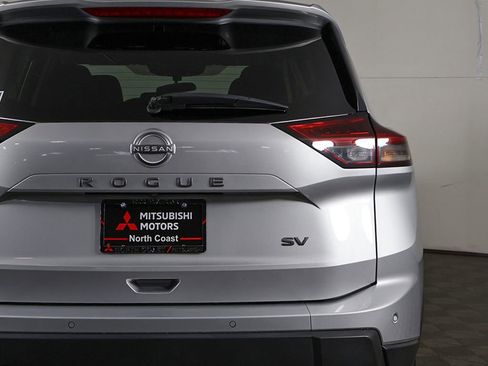 Used 2024 Nissan Rogue SV FWD image 14
