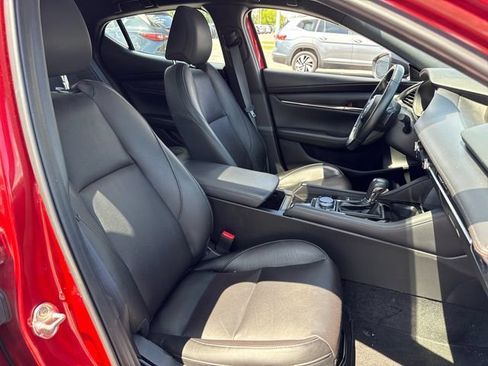 Certified 2024 MAZDA MAZDA3 Hatchback w/Premium Plus Pkg AWD/4WD image 11