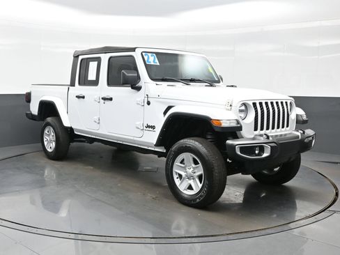 Used 2022 Jeep Gladiator Sport AWD/4WD image 11