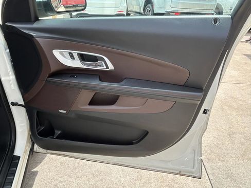 Used 2013 Chevrolet Equinox LT FWD image 16